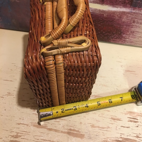 Vintage Doll wicker suitcase - Picture 8 of 9